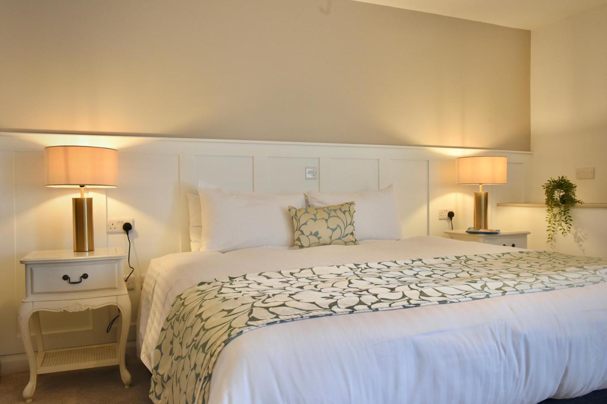 The Lough & Quay Accommodation Town Centre Warrenpoint Exterior foto